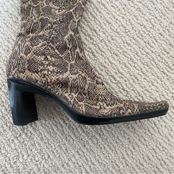 Vintage BCBG MAXAZRIA Knee Boots | Stretch Iridescent Snakeskin Fabric 8.5 - Picture 13 of 15